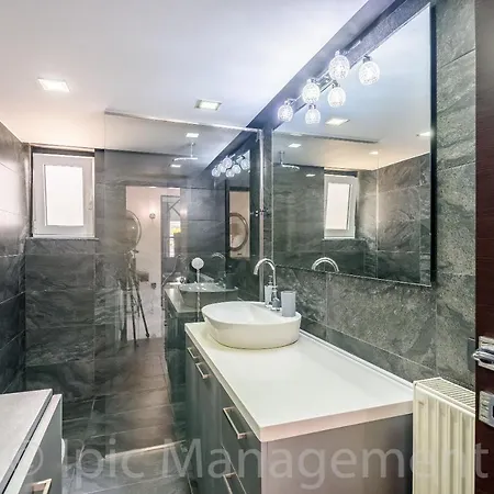 Appartement Elegant 2br Rooftop Pool & Walk To Old Town *